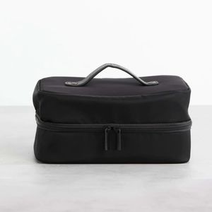 Beis black hanging cosmetics case new with tags. BÈIS